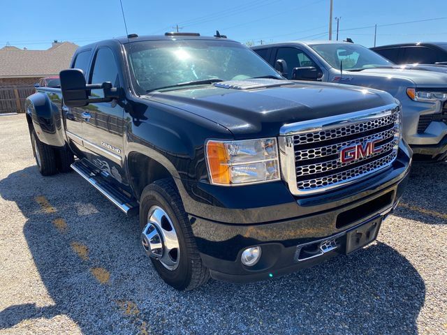 Used 2014 GMC Sierra 3500 Denali AWD/4WD image 2