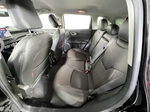 Used 2022 Jeep Compass Trailhawk AWD/4WD image 21