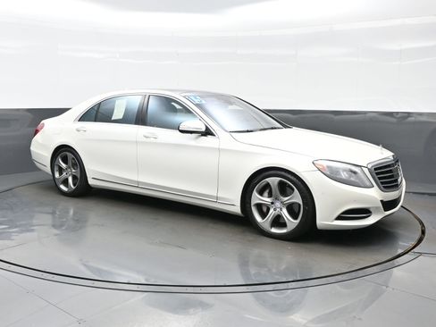 Used 2015 Mercedes-Benz S 550 Sedan image 11