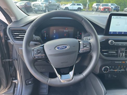 New 2025 Ford Escape Active w/ Cold Weather Package image 4