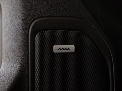 Used 2019 GMC Sierra 1500 SLT w/ SLT Premium Package image 27