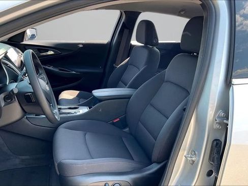 Used 2022 Chevrolet Malibu LT FWD image 25