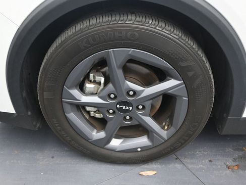 Used 2025 Kia K4 FWD image 9