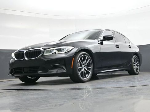 Used 2019 BMW 330i Sedan w/ Premium Package RWD image 39