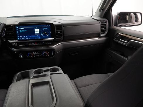Used 2024 Chevrolet Silverado 1500 LT AWD/4WD image 15