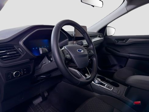 Used 2024 Ford Escape Active w/ Cold Weather Package FWD image 10
