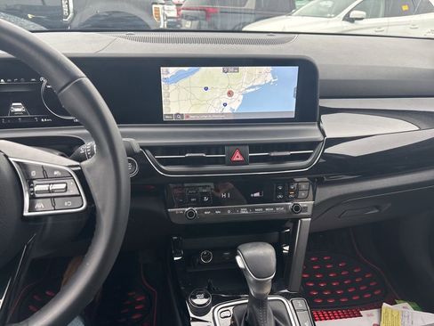 Certified 2024 Kia Seltos S image 10