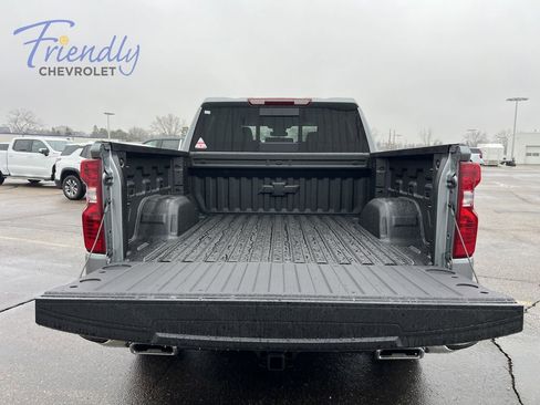 New 2026 Chevrolet Silverado 1500 LT w/ Z71 Off-Road Package AWD/4WD image 11