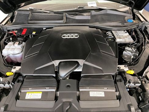 Used 2025 Audi Q7 3.0T Premium Plus AWD/4WD image 35