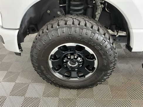 Used 2025 Ford F350 Platinum w/ Tremor Off-Road Package AWD/4WD image 32