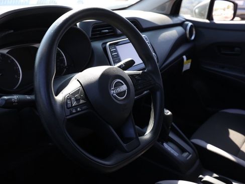 Used 2025 Nissan Versa S image 12