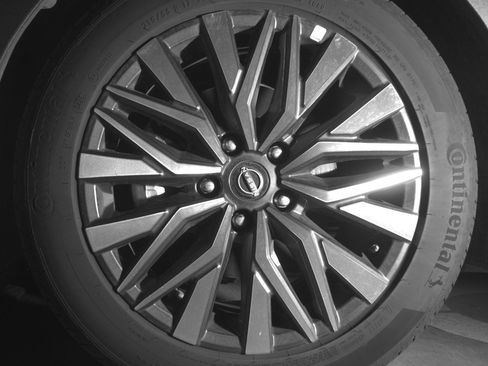 Used 2025 Nissan Altima 2.5 SV image 12