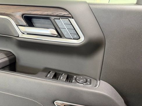 New 2026 GMC Sierra 1500 SLT w/ SLT Premium Plus Package image 12