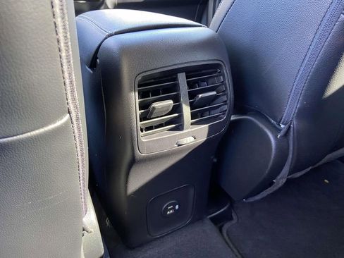 Used 2021 Ford Escape SEL image 9