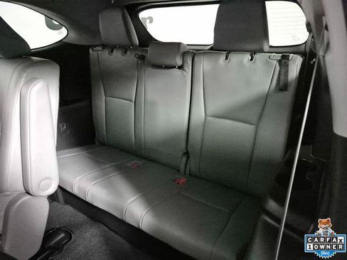 Certified 2024 Toyota Highlander XLE AWD/4WD image 30