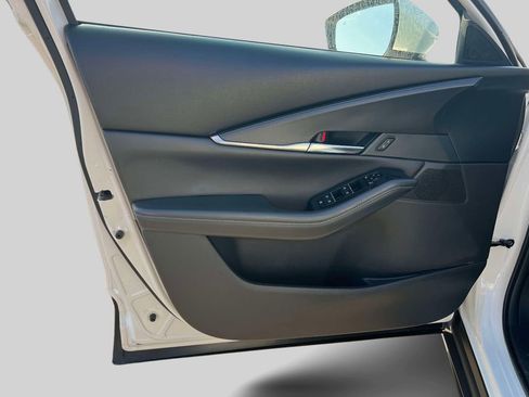 Used 2024 MAZDA CX-30 AWD 2.5 S w/ Preferred Package image 17