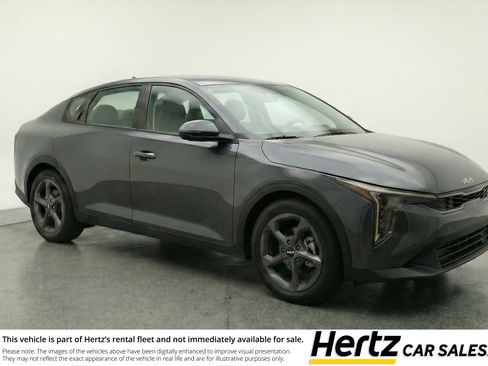 Used 2025 Kia K4 FWD image 1