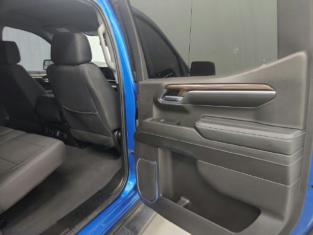 Used 2024 Chevrolet Silverado 1500 RST AWD/4WD image 28