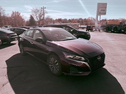 Used 2024 Nissan Altima 2.5 SV