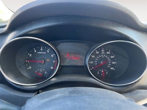 Used 2018 Kia Sedona LX image 10