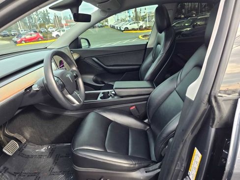 Used 2021 Tesla Model Y Long Range image 22