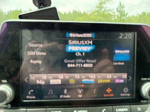 Used 2021 Nissan Rogue SV w/ Premium Package AWD/4WD image 17