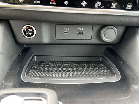 Certified 2023 Nissan Rogue SL w/ SL Premium Package FWD image 6