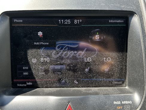 Used 2013 Ford Taurus SEL FWD image 24