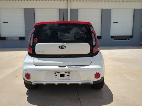 Used 2017 Kia Soul + w/ Designer's Package FWD image 5