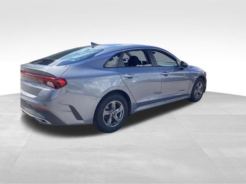 Used 2021 Kia K5 LX FWD image 6