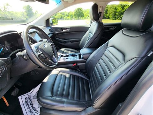 Used 2019 Ford Edge SEL w/ Equipment Group 201A FWD image 17