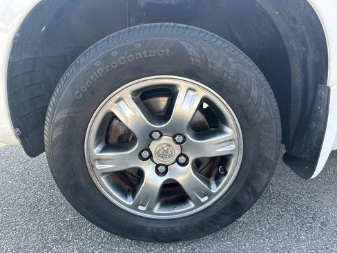 Used 2005 Toyota Highlander 2WD V6 image 8