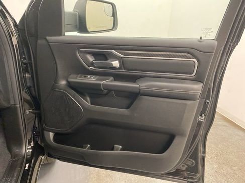 Used 2026 RAM 1500 4x4 Crew Cab image 24
