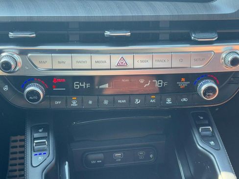 Used 2023 Kia Telluride SX image 25