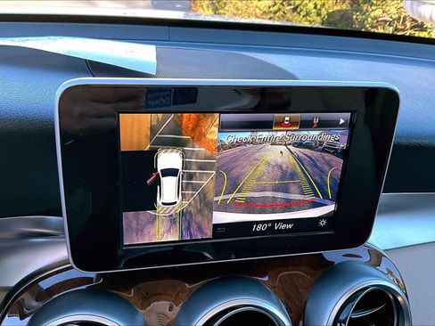 Used 2018 Mercedes-Benz GLC 300 image 26