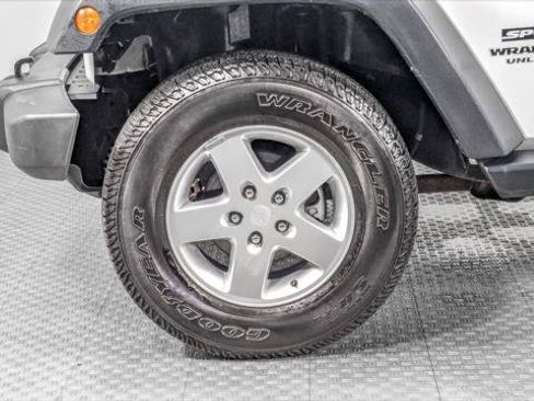 Used 2015 Jeep Wrangler Unlimited Sport w/ Quick Order Package 24S AWD/4WD image 25