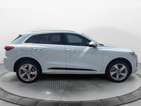New 2026 Audi Q5 Premium AWD/4WD image 8