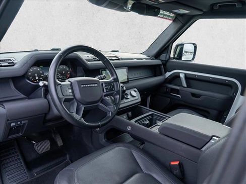 Used 2023 Land Rover Defender 90 X-Dynamic SE image 14