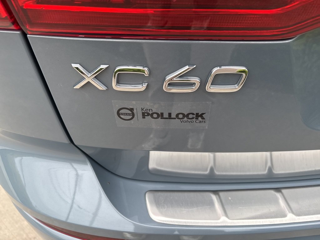 Certified 2023 Volvo XC60 B5 Plus w/ Climate Package AWD/4WD image 10