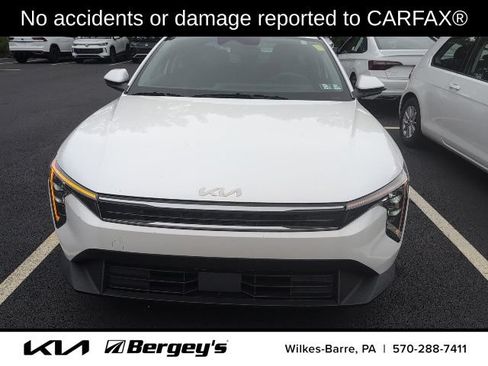 Certified 2025 Kia K4 FWD image 2