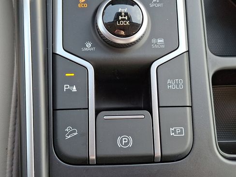 Used 2023 Kia Sorento EX image 22