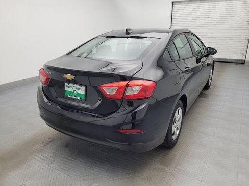 Used 2018 Chevrolet Cruze LS image 9