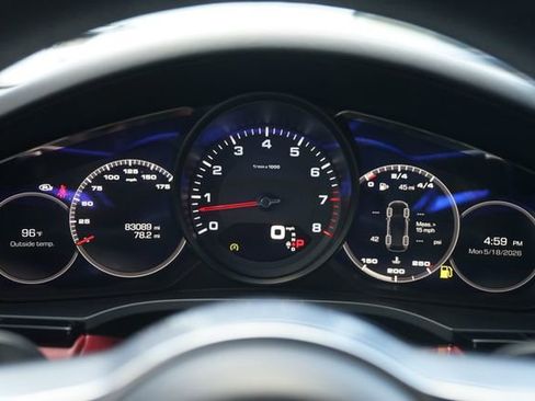 Used 2019 Porsche Cayenne AWD/4WD image 25