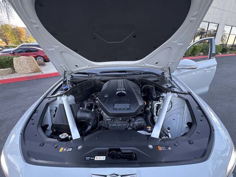 Used 2022 Genesis G70 2.0T image 38