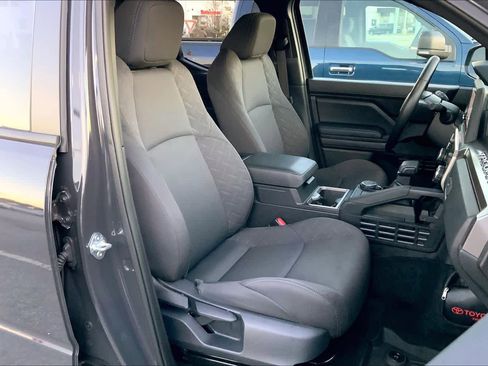 Used 2025 Toyota Tacoma SR5 image 9