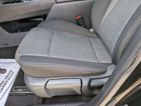 Used 2021 Nissan Rogue S FWD image 20