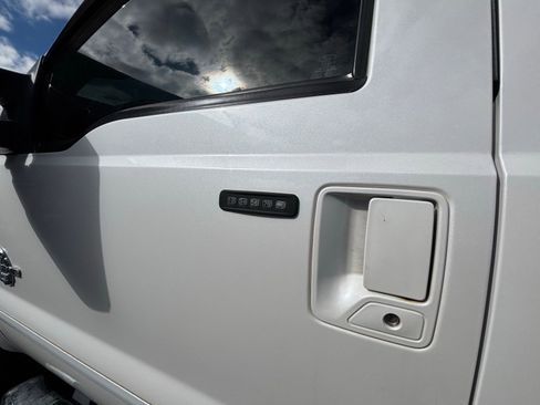 Used 2012 Ford F350 Lariat w/ Lariat Ultimate Pkg AWD/4WD image 6