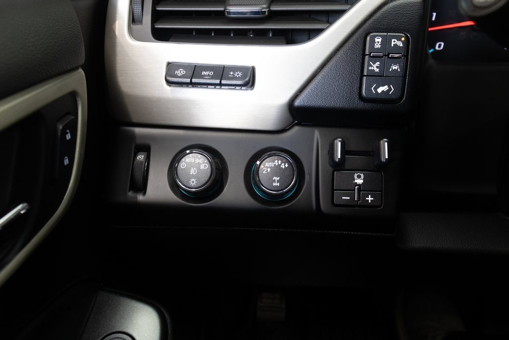 Used 2020 GMC Yukon Denali w/ Denali Ultimate Package AWD/4WD image 31