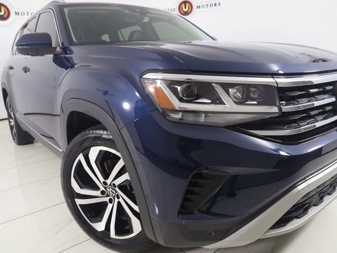 Used 2021 Volkswagen Atlas SEL Premium image 18