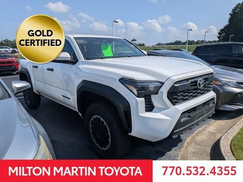 Certified 2024 Toyota Tacoma TRD Off-Road AWD/4WD image 2